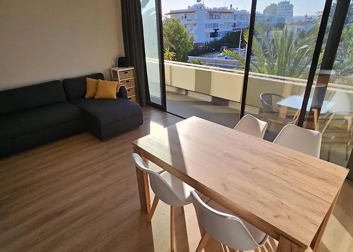 Lägenhet Beautiful With Pool Alvor