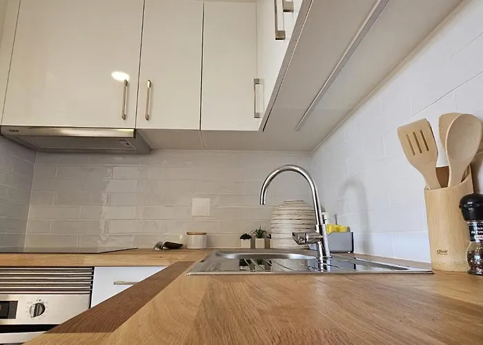 Beautiful With Pool * アルヴォル