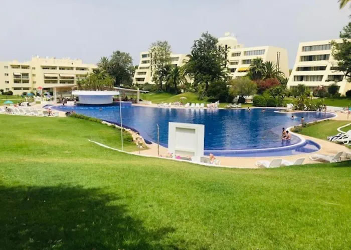 Beautiful With Pool アパート