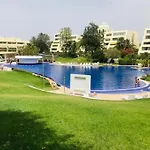 Beautiful With Pool Apartman